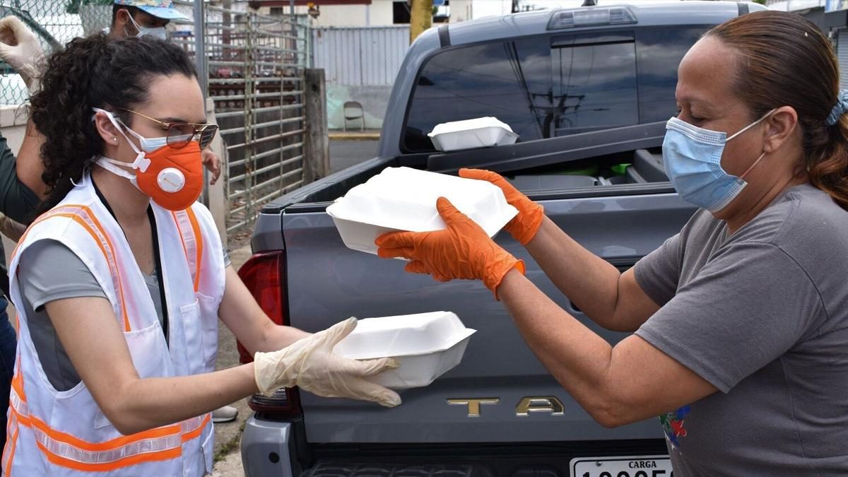 Iniciativa Comunitaria se propone alimentar 20,000 almas esta Navidad